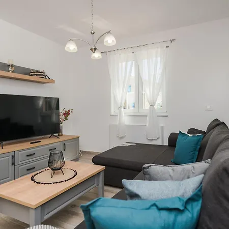 Casa vacanze Neue Steinvilla Mit Beheiztem Pool In Strandnaehe By Interhome Privlaka (Zadar)
