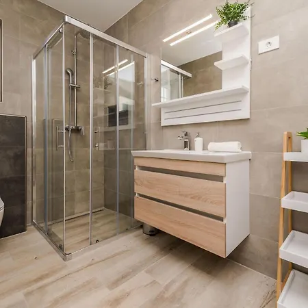 Neue Steinvilla Mit Beheiztem Pool In Strandnaehe By Interhome * Privlaka (Zadar)