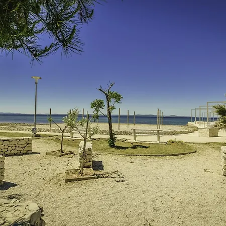 Neue Steinvilla Mit Beheiztem Pool In Strandnaehe By Interhome Casa vacanze Privlaka (Zadar)