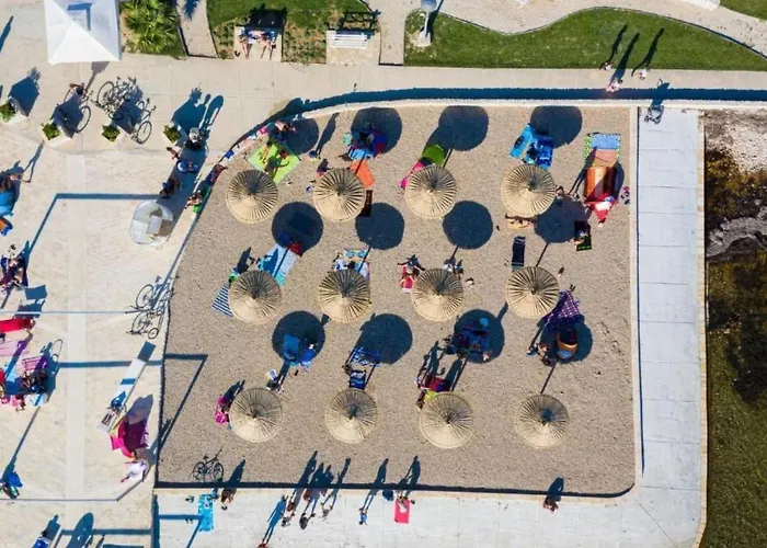 Neue Steinvilla Mit Beheiztem Pool In Strandnaehe By Interhome * 프리블라카