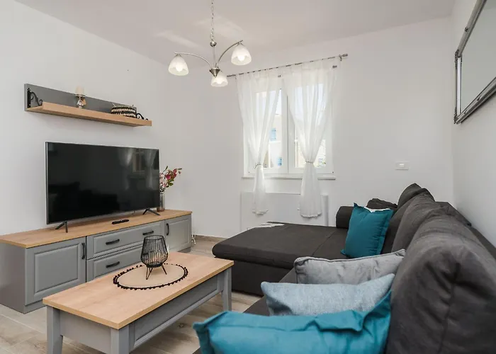 펜션 Neue Steinvilla Mit Beheiztem Pool In Strandnaehe By Interhome 프리블라카