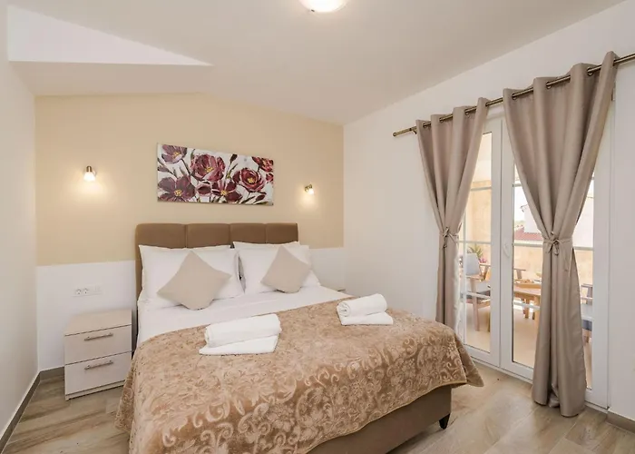 펜션 Neue Steinvilla Mit Beheiztem Pool In Strandnaehe By Interhome 프리블라카